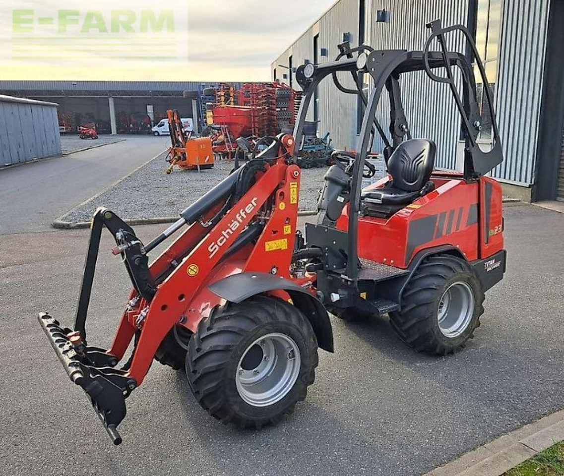 Schäffer 23 e - Minibagger: das Bild 2 Schäffer 23 e - Minibagger: das Bild 2