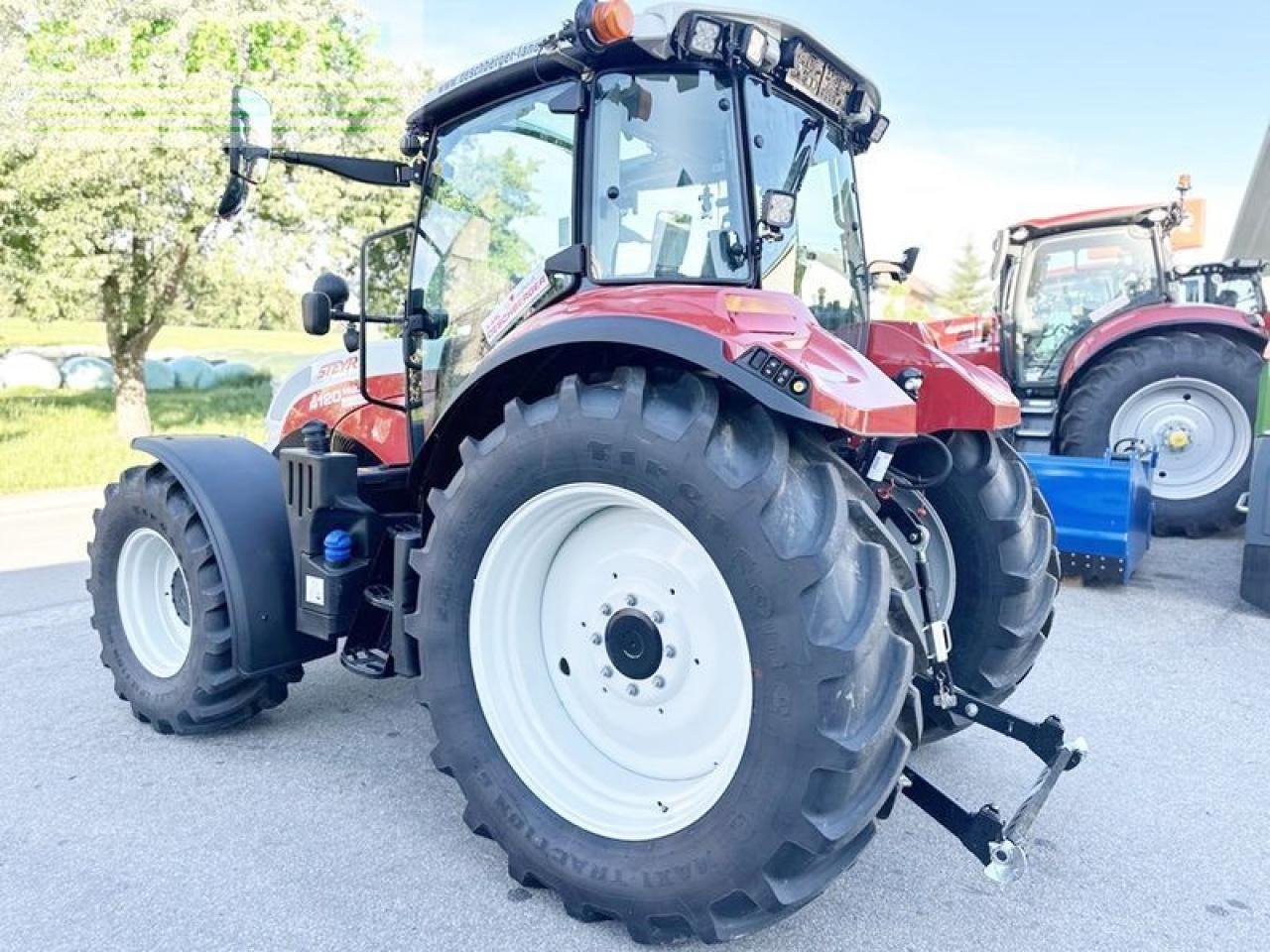 Steyr 4120 multi (stage v) - Traktor: das Bild 4 Steyr 4120 multi (stage v) - Traktor: das Bild 4