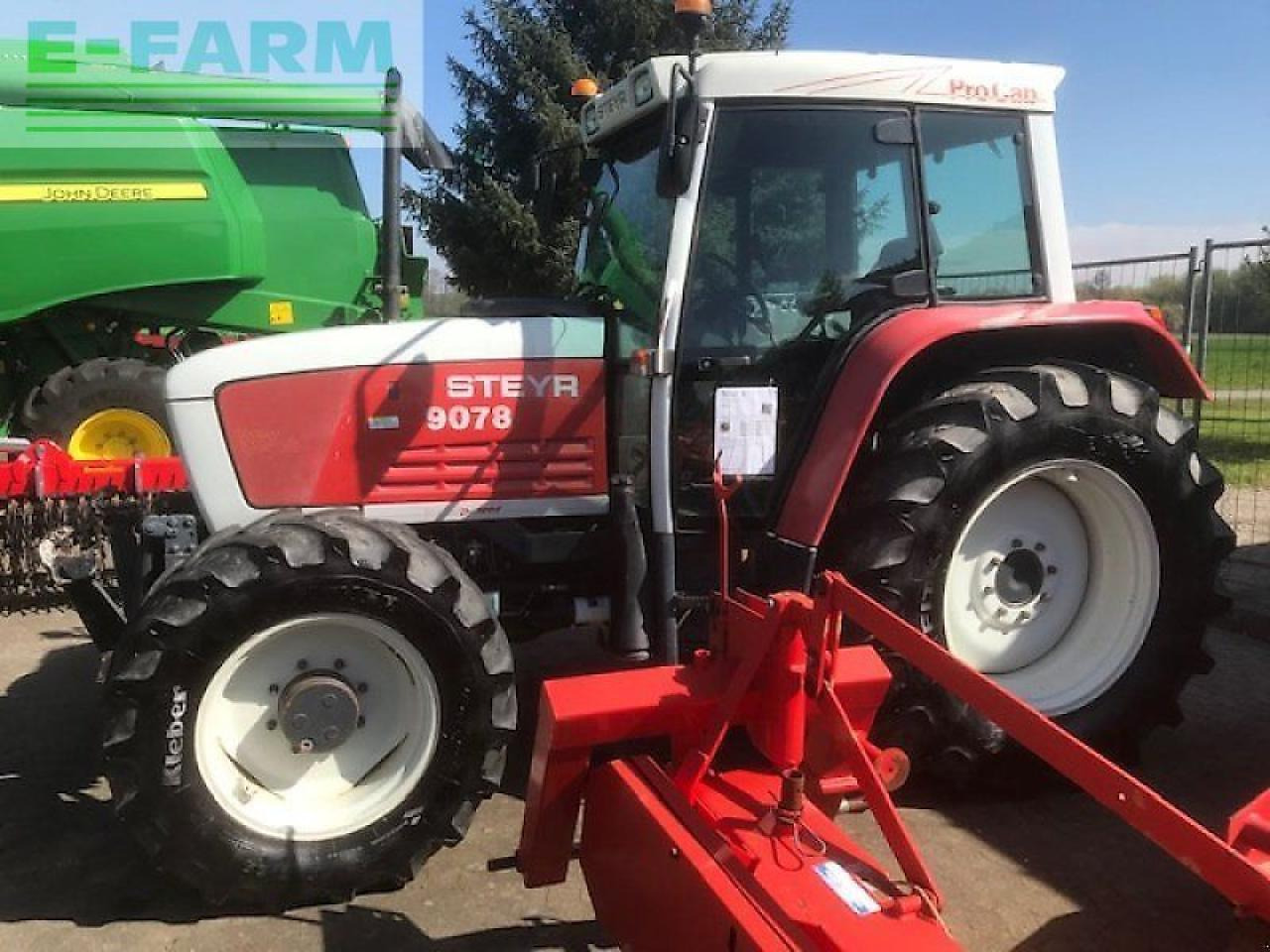 Steyr 9078 - Traktor: das Bild 1 Steyr 9078 - Traktor: das Bild 1