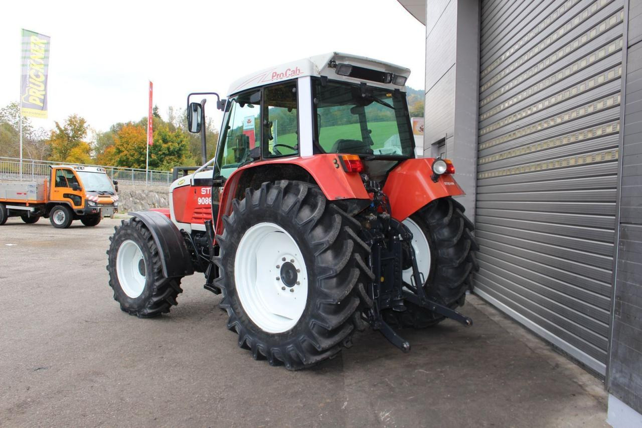 Steyr 9086 a t - Traktor: das Bild 5 Steyr 9086 a t - Traktor: das Bild 5