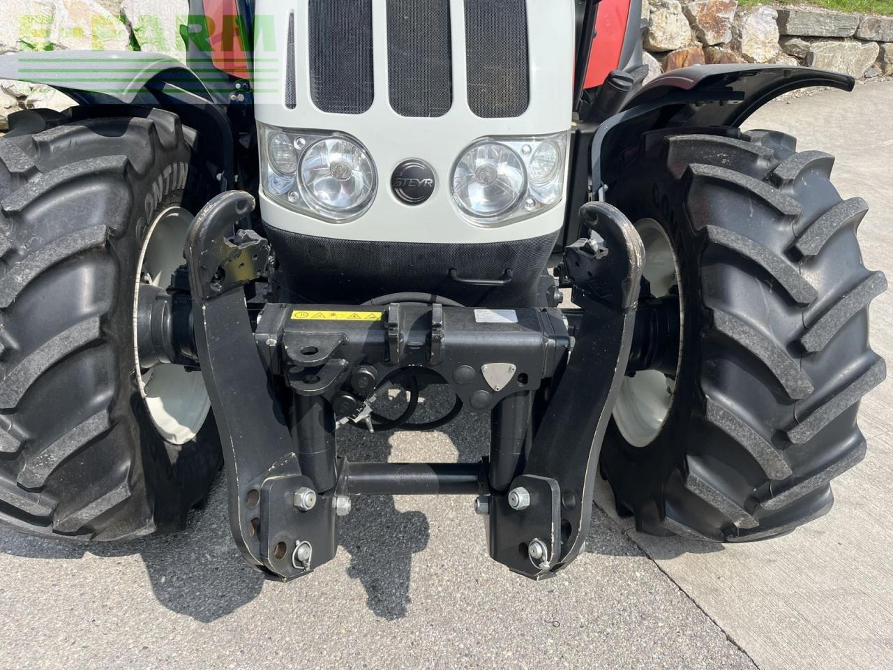 Steyr kompakt 4105 - Traktor: das Bild 4 Steyr kompakt 4105 - Traktor: das Bild 4