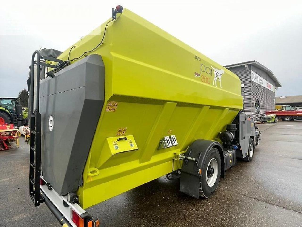 Storti pointer 200 - Fütterungstechnik: das Bild 3 Storti pointer 200 - Fütterungstechnik: das Bild 3