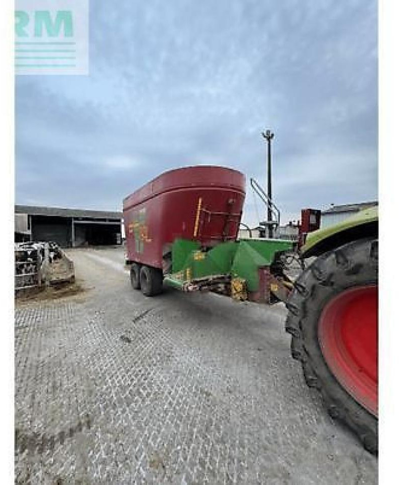 Strautmann verti mix 2401 - Fütterungstechnik: das Bild 5 Strautmann verti mix 2401 - Fütterungstechnik: das Bild 5