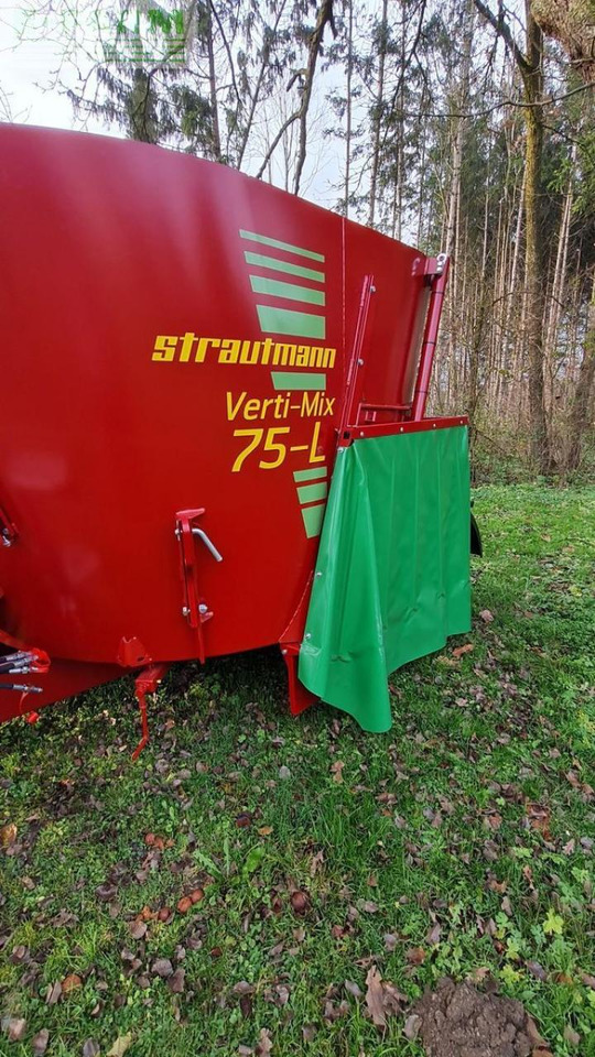 Strautmann verti mix 75 - Fütterungstechnik: das Bild 4 Strautmann verti mix 75 - Fütterungstechnik: das Bild 4