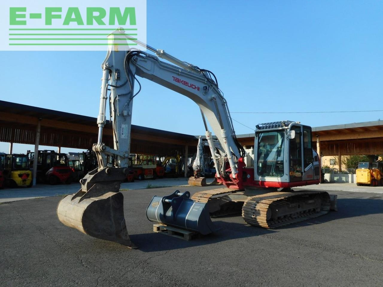 Takeuchi tb 2150 ( 15.095kg ) mit schwenkarm - Kettenbagger: das Bild 2 Takeuchi tb 2150 ( 15.095kg ) mit schwenkarm - Kettenbagger: das Bild 2