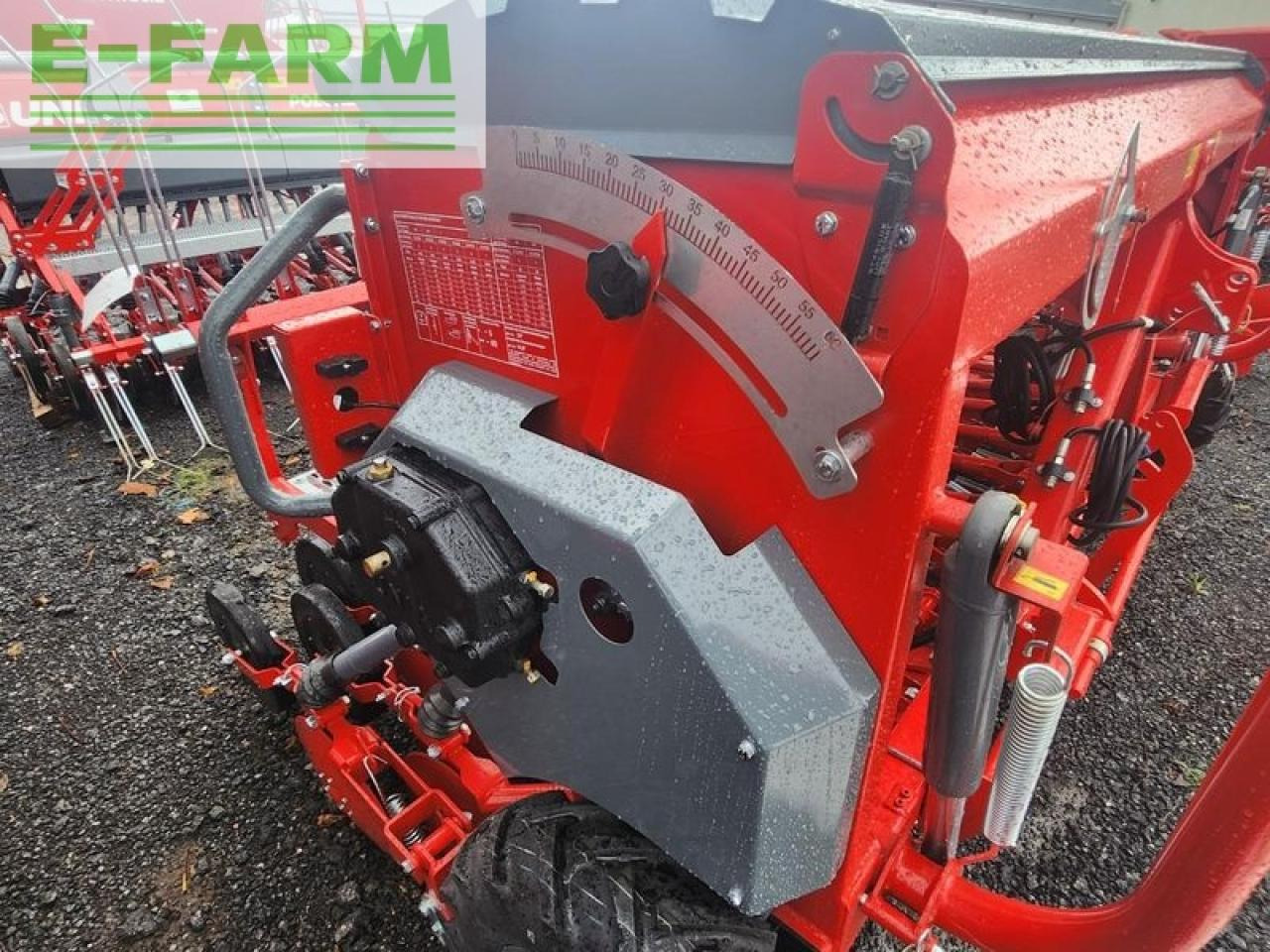 Unia polonez 550 / d3 - Sämaschine: das Bild 2 Unia polonez 550 / d3 - Sämaschine: das Bild 2