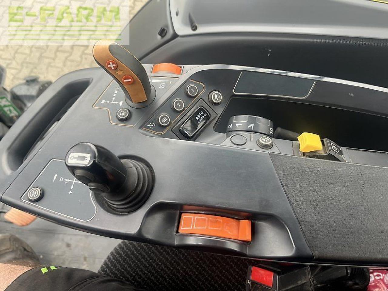 Valtra n 134 aktiv - Traktor: das Bild 4 Valtra n 134 aktiv - Traktor: das Bild 4