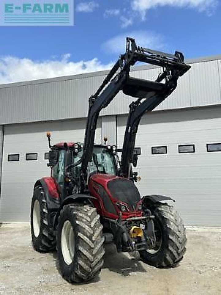 Valtra n134a - Traktor: das Bild 1 Valtra n134a - Traktor: das Bild 1