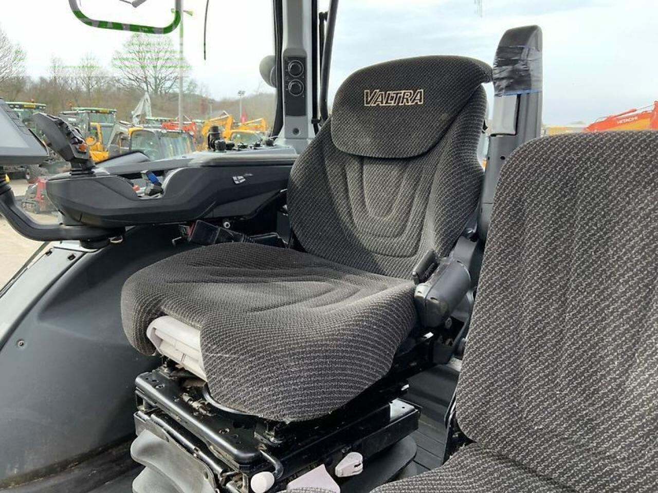 Traktor Valtra t214 direct tractor (st22267) Direct: das Bild 19