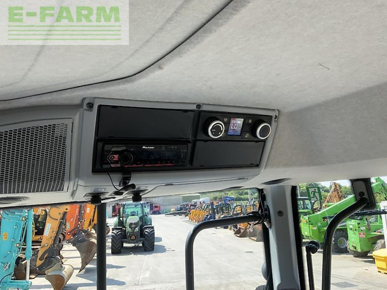 Traktor Valtra t215 direct tractor (st23688) Direct: das Bild 21