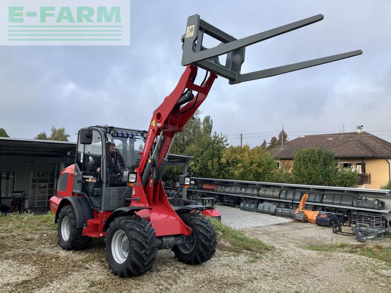 Weidemann 3080lp für geflügelkistengabel sofort verfügbar - Minibagger: das Bild 2 Weidemann 3080lp für geflügelkistengabel sofort verfügbar - Minibagger: das Bild 2