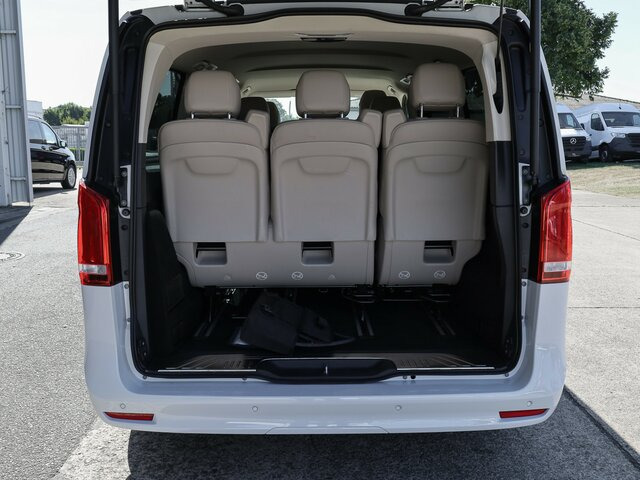 MERCEDES-BENZ EQV 300 Avantgarde Extralang,8Sitze,Leder beige - Kleinbus, Elektrobus: das Bild 2 MERCEDES-BENZ EQV 300 Avantgarde Extralang,8Sitze,Leder beige - Kleinbus, Elektrobus: das Bild 2
