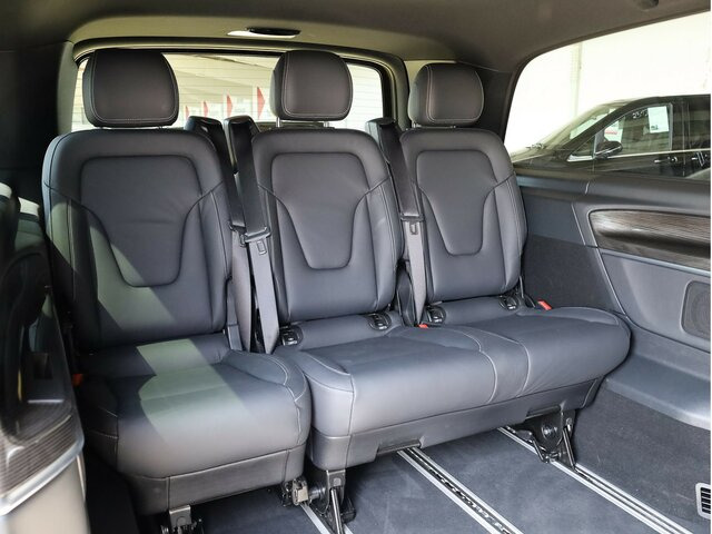 MERCEDES-BENZ EQV 300 Extralang,Avantgarde,8Sitze,2xelektr.Tür - Personentransporter, Elektro-Transporter: das Bild 4 MERCEDES-BENZ EQV 300 Extralang,Avantgarde,8Sitze,2xelektr.Tür - Personentransporter, Elektro-Transporter: das Bild 4