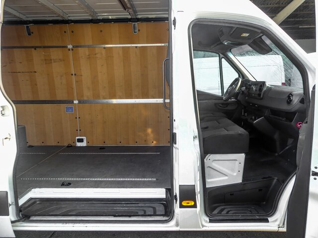 MERCEDES-BENZ Sprinter 317 Maxi,9GTronic,AHK3,5To,TCO - Kastenwagen: das Bild 2 MERCEDES-BENZ Sprinter 317 Maxi,9GTronic,AHK3,5To,TCO - Kastenwagen: das Bild 2