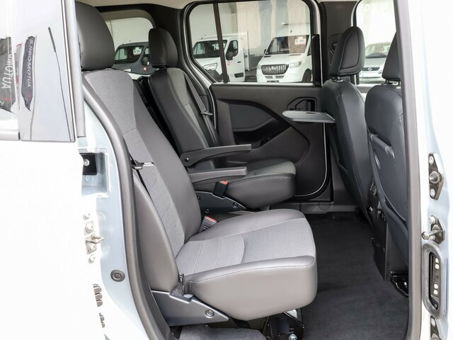 MERCEDES-BENZ T 180 Progressive,AMF Rollstuhlrampe,LED,Navi... - Personentransporter: das Bild 3 MERCEDES-BENZ T 180 Progressive,AMF Rollstuhlrampe,LED,Navi... - Personentransporter: das Bild 3