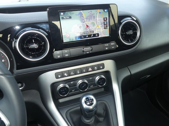 MERCEDES-BENZ T 180 Progressive,MBUX,LED,Navi,Kamera,Tempomat... - Personentransporter: das Bild 5 MERCEDES-BENZ T 180 Progressive,MBUX,LED,Navi,Kamera,Tempomat... - Personentransporter: das Bild 5