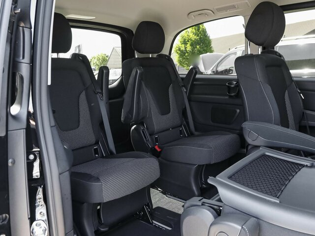 MERCEDES-BENZ V 220 d STYLE kompakt,6Sitzer,Distronic,AHK - Kleinbus, Personentransporter: das Bild 3 MERCEDES-BENZ V 220 d STYLE kompakt,6Sitzer,Distronic,AHK - Kleinbus, Personentransporter: das Bild 3