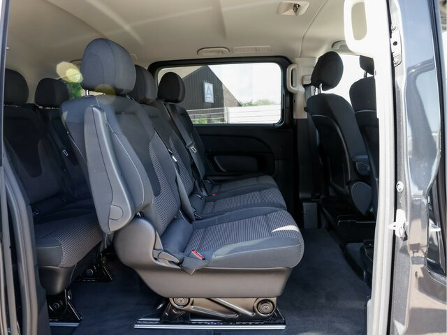 MERCEDES-BENZ V 220 d STYLE kompakt,8Sitzer,Standheizung,AHK - Kleinbus, Personentransporter: das Bild 2 MERCEDES-BENZ V 220 d STYLE kompakt,8Sitzer,Standheizung,AHK - Kleinbus, Personentransporter: das Bild 2