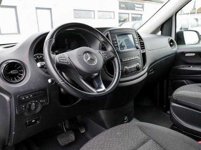 MERCEDES-BENZ Vito 114 TourerPro,Allrad,Automatik,8 Sitzer... - Personentransporter: das Bild 5 MERCEDES-BENZ Vito 114 TourerPro,Allrad,Automatik,8 Sitzer... - Personentransporter: das Bild 5