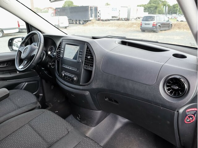 MERCEDES-BENZ Vito 116CDI lang,TourerPro,2xKlima,9Sitze,Kamera - Personentransporter: das Bild 4 MERCEDES-BENZ Vito 116CDI lang,TourerPro,2xKlima,9Sitze,Kamera - Personentransporter: das Bild 4