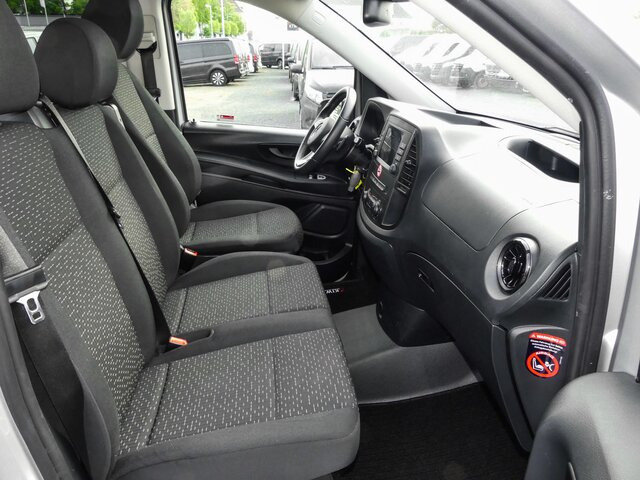 MERCEDES-BENZ Vito 116TourerPro Kombi,Extralang,2Klima,Kamera - Kleinbus, Personentransporter: das Bild 2 MERCEDES-BENZ Vito 116TourerPro Kombi,Extralang,2Klima,Kamera - Kleinbus, Personentransporter: das Bild 2