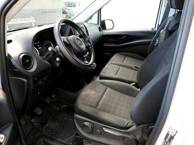 MERCEDES-BENZ Vito114CDI KA lang ,Klima,Sortimo Regalsystem... - Kleintransporter: das Bild 2 MERCEDES-BENZ Vito114CDI KA lang ,Klima,Sortimo Regalsystem... - Kleintransporter: das Bild 2