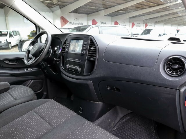 MERCEDES-BENZ eVito 111 KA,lang,Klima,Navi,Kamera,Sitzheizung... - Kleintransporter, Elektro-Transporter: das Bild 4 MERCEDES-BENZ eVito 111 KA,lang,Klima,Navi,Kamera,Sitzheizung... - Kleintransporter, Elektro-Transporter: das Bild 4