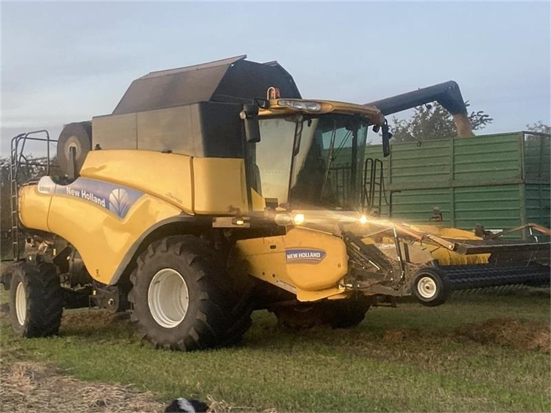 New Holland CR 980 1050er hjul og 30Fod 4 hjulstræk - Mähdrescher: das Bild 2 New Holland CR 980 1050er hjul og 30Fod 4 hjulstræk - Mähdrescher: das Bild 2