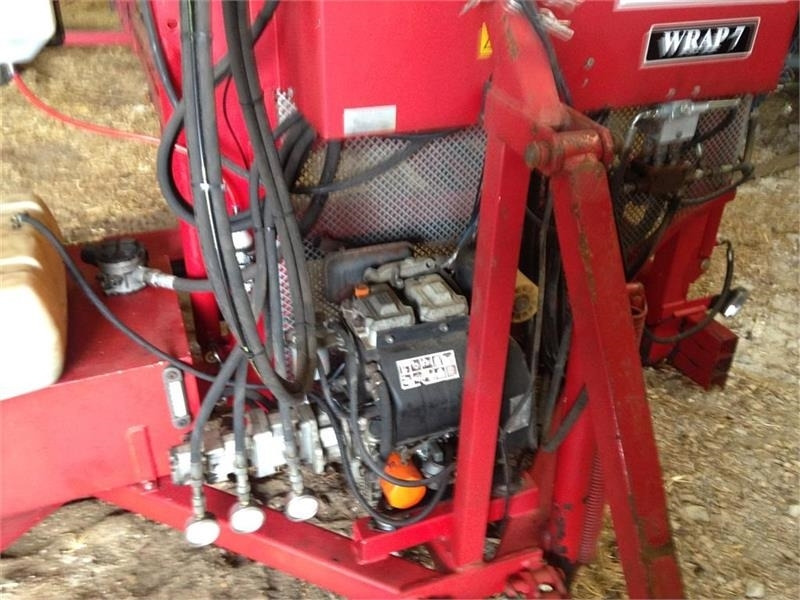 Pomi Wrap 7 - Ballenwickelgerät: das Bild 2 Pomi Wrap 7 - Ballenwickelgerät: das Bild 2