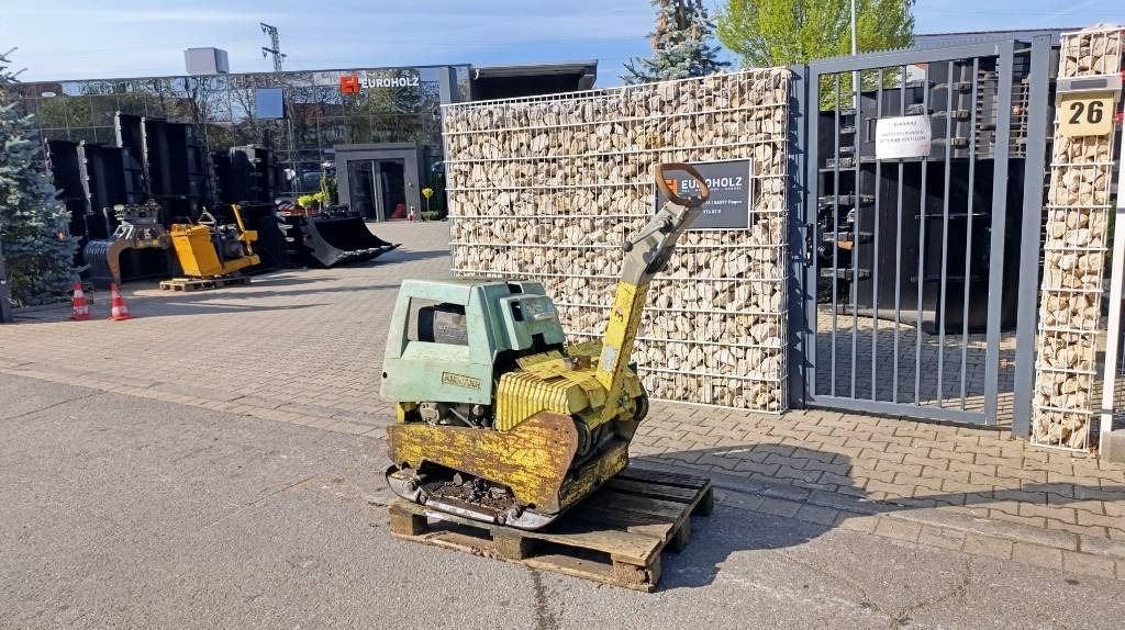Ammann AVH 6030 Bj 2007, mit defektem Motor, Ersatzteile - Rüttelplatte: das Bild 4 Ammann AVH 6030 Bj 2007, mit defektem Motor, Ersatzteile - Rüttelplatte: das Bild 4