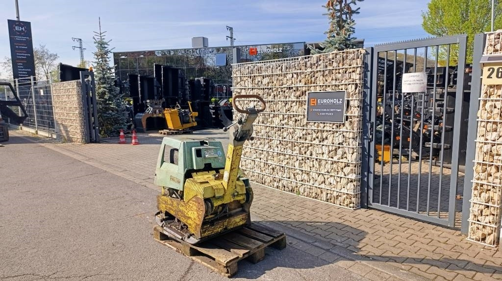 Ammann AVH 6030 Bj 2007, mit defektem Motor, Ersatzteile - Rüttelplatte: das Bild 2 Ammann AVH 6030 Bj 2007, mit defektem Motor, Ersatzteile - Rüttelplatte: das Bild 2