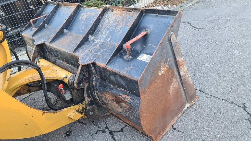 Radlader CAT 908 H2 hydr. Schnellwechsler 3. Steuerkreis Allrad: das Bild 10