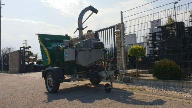 Holzhäcksler HS 170M nur 323 Bh - Holzschredder: das Bild 4 Holzhäcksler HS 170M nur 323 Bh - Holzschredder: das Bild 4