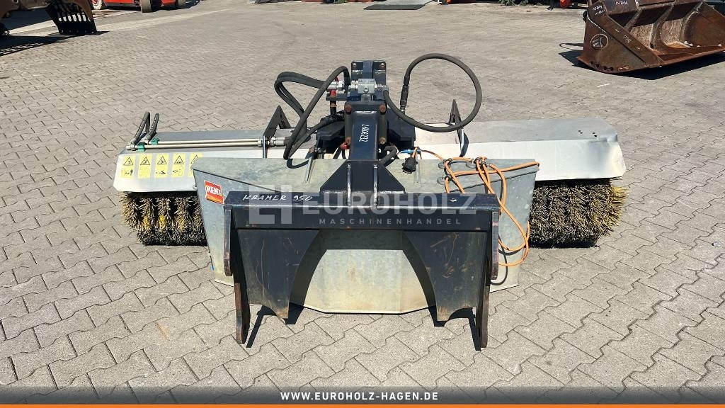Kehrmaschine passend Kramer 420 950 2300 mm gebr - Kehrbesen: das Bild 5 Kehrmaschine passend Kramer 420 950 2300 mm gebr - Kehrbesen: das Bild 5