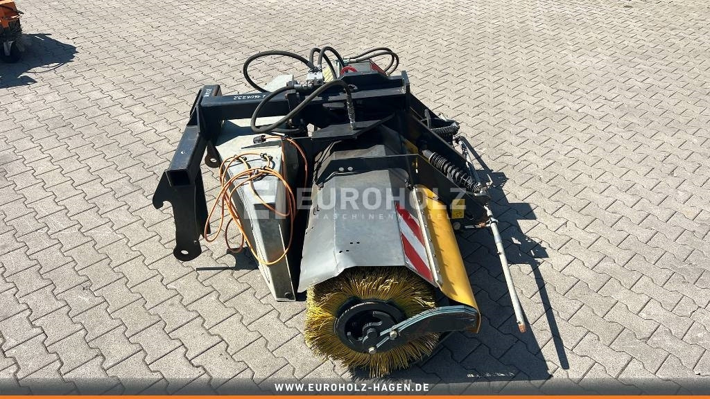 Kehrmaschine passend Kramer 420 950 2300 mm gebr - Kehrbesen: das Bild 3 Kehrmaschine passend Kramer 420 950 2300 mm gebr - Kehrbesen: das Bild 3