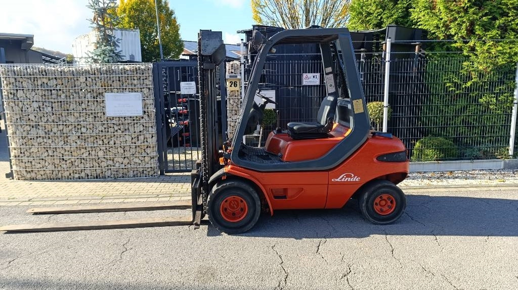 Linde H 30 D, Duplex, Zusatzhydraulik, Palettengabel - Dieselstapler: das Bild 4 Linde H 30 D, Duplex, Zusatzhydraulik, Palettengabel - Dieselstapler: das Bild 4