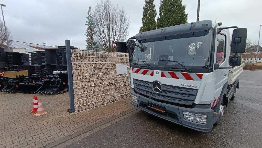 Mercedes-Benz Atego 821, Meiller, 3-Seiten-Kipper, Automatik - Kipper: das Bild 2 Mercedes-Benz Atego 821, Meiller, 3-Seiten-Kipper, Automatik - Kipper: das Bild 2
