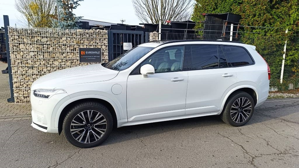 Volvo XC 90 T8 Plug-in-Hybrid, 7 Sitze, Allrad Panorama - PKW: das Bild 5 Volvo XC 90 T8 Plug-in-Hybrid, 7 Sitze, Allrad Panorama - PKW: das Bild 5