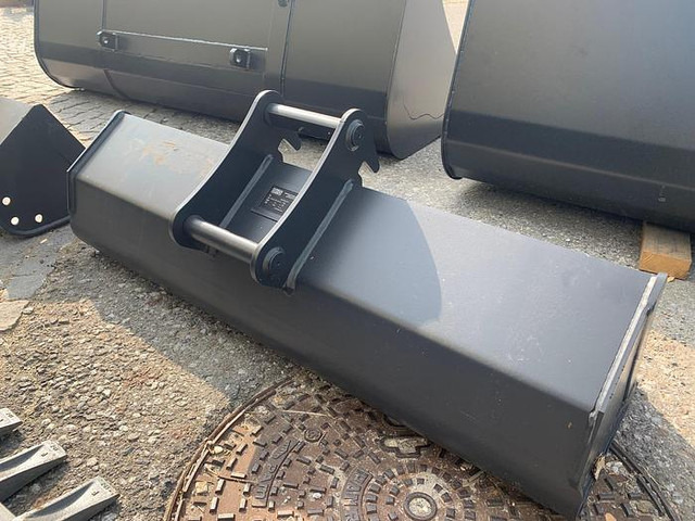 Big Böschungslöffel 120 cm mit MS01 Symlock Aufnahme - Baumaschine: das Bild 3 Big Böschungslöffel 120 cm mit MS01 Symlock Aufnahme - Baumaschine: das Bild 3