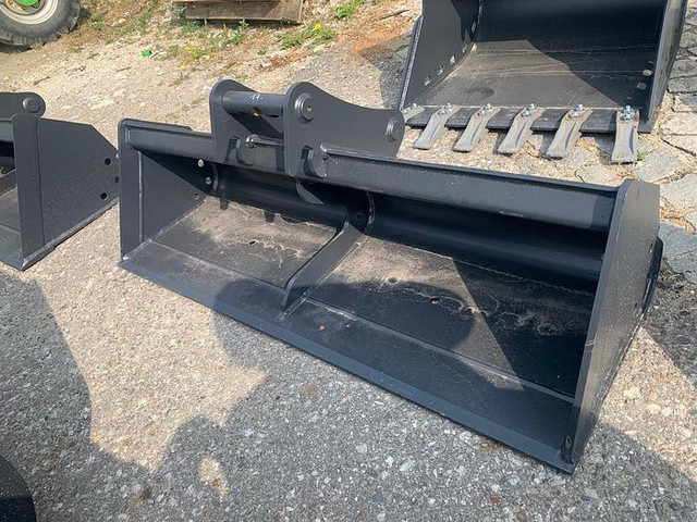 Big Böschungslöffel 120 cm mit MS01 Symlock Aufnahme - Baumaschine: das Bild 1 Big Böschungslöffel 120 cm mit MS01 Symlock Aufnahme - Baumaschine: das Bild 1