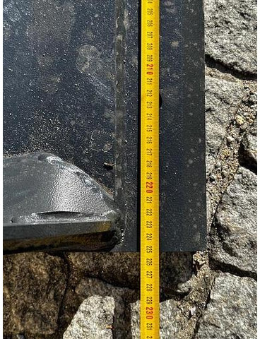 Big Volumenschaufel 220 cm mit Merlo ZM2 Aufnahme - Schaufel: das Bild 3 Big Volumenschaufel 220 cm mit Merlo ZM2 Aufnahme - Schaufel: das Bild 3