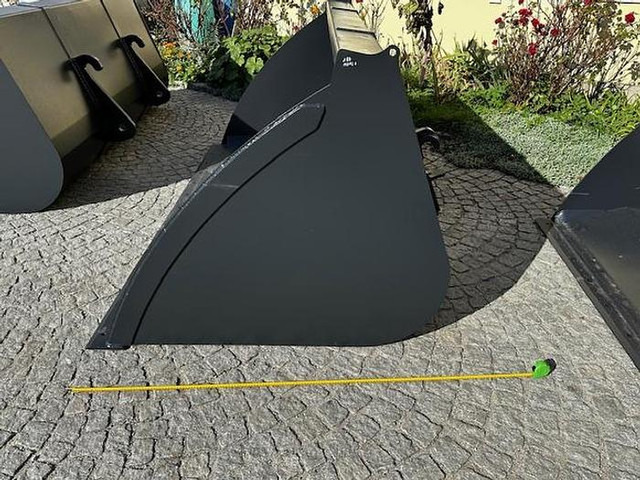 Big Volumenschaufel 250 cm mit Merlo ZM2 Aufnahme - Schaufel: das Bild 4 Big Volumenschaufel 250 cm mit Merlo ZM2 Aufnahme - Schaufel: das Bild 4