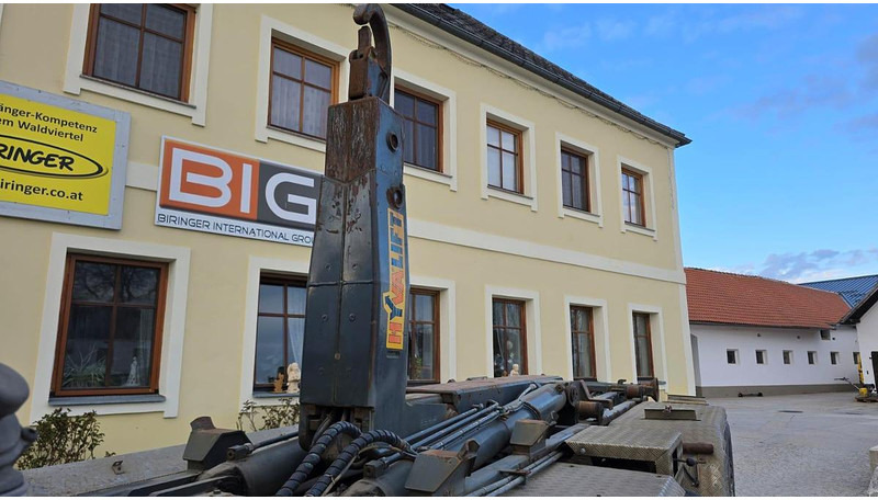 HYVA Hakenlift mit Knick - Teleskoparm - Abrollanhänger/ Absetzanhänger: das Bild 4 HYVA Hakenlift mit Knick - Teleskoparm - Abrollanhänger/ Absetzanhänger: das Bild 4