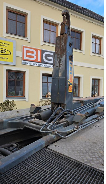 HYVA Hakenlift mit Knick - Teleskoparm - Abrollanhänger/ Absetzanhänger: das Bild 5 HYVA Hakenlift mit Knick - Teleskoparm - Abrollanhänger/ Absetzanhänger: das Bild 5