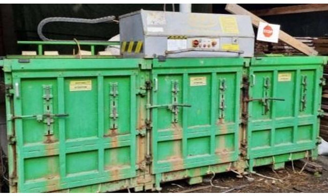 Strautmann MK 1100 Mehrkammer Ballenpresse - Industriemaschine: das Bild 1 Strautmann MK 1100 Mehrkammer Ballenpresse - Industriemaschine: das Bild 1