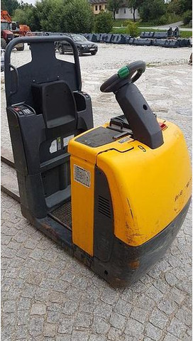 Jungheinrich ECE 225 Komissionierer - Gabelstapler: das Bild 3 Jungheinrich ECE 225 Komissionierer - Gabelstapler: das Bild 3