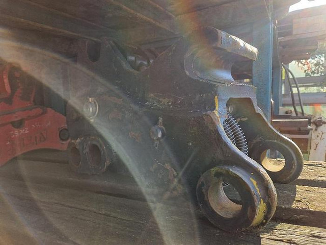 Miller Schnellwechsler passend zu MF / Fermec / Terex Baggerlader - Schnellwechsler: das Bild 2 Miller Schnellwechsler passend zu MF / Fermec / Terex Baggerlader - Schnellwechsler: das Bild 2
