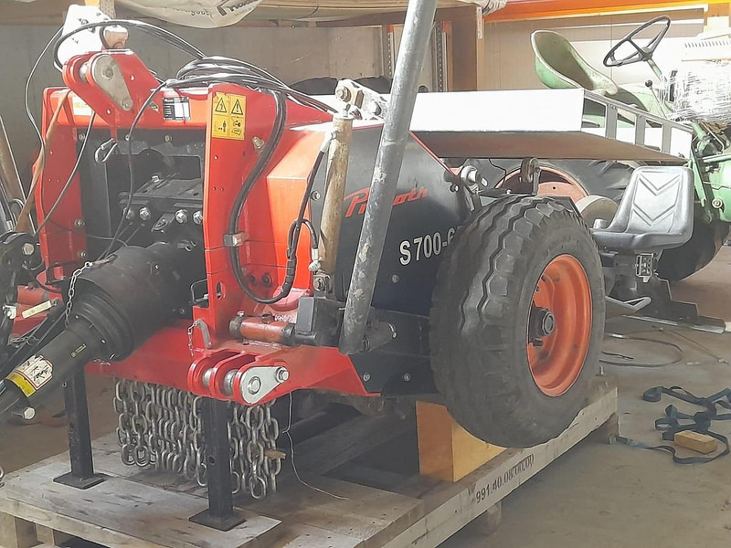 Prinoth S700-65 Streifenfräse - Technik für Bodenbearbeitung: das Bild 1 Prinoth S700-65 Streifenfräse - Technik für Bodenbearbeitung: das Bild 1