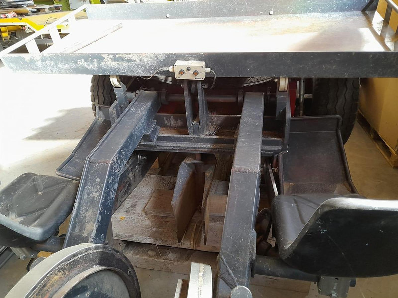 Prinoth S700-65 Streifenfräse - Technik für Bodenbearbeitung: das Bild 5 Prinoth S700-65 Streifenfräse - Technik für Bodenbearbeitung: das Bild 5