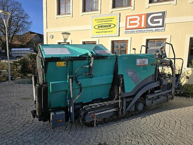 Vögele Super 800 Asphaltfertiger - Asphalttechnik: das Bild 2 Vögele Super 800 Asphaltfertiger - Asphalttechnik: das Bild 2